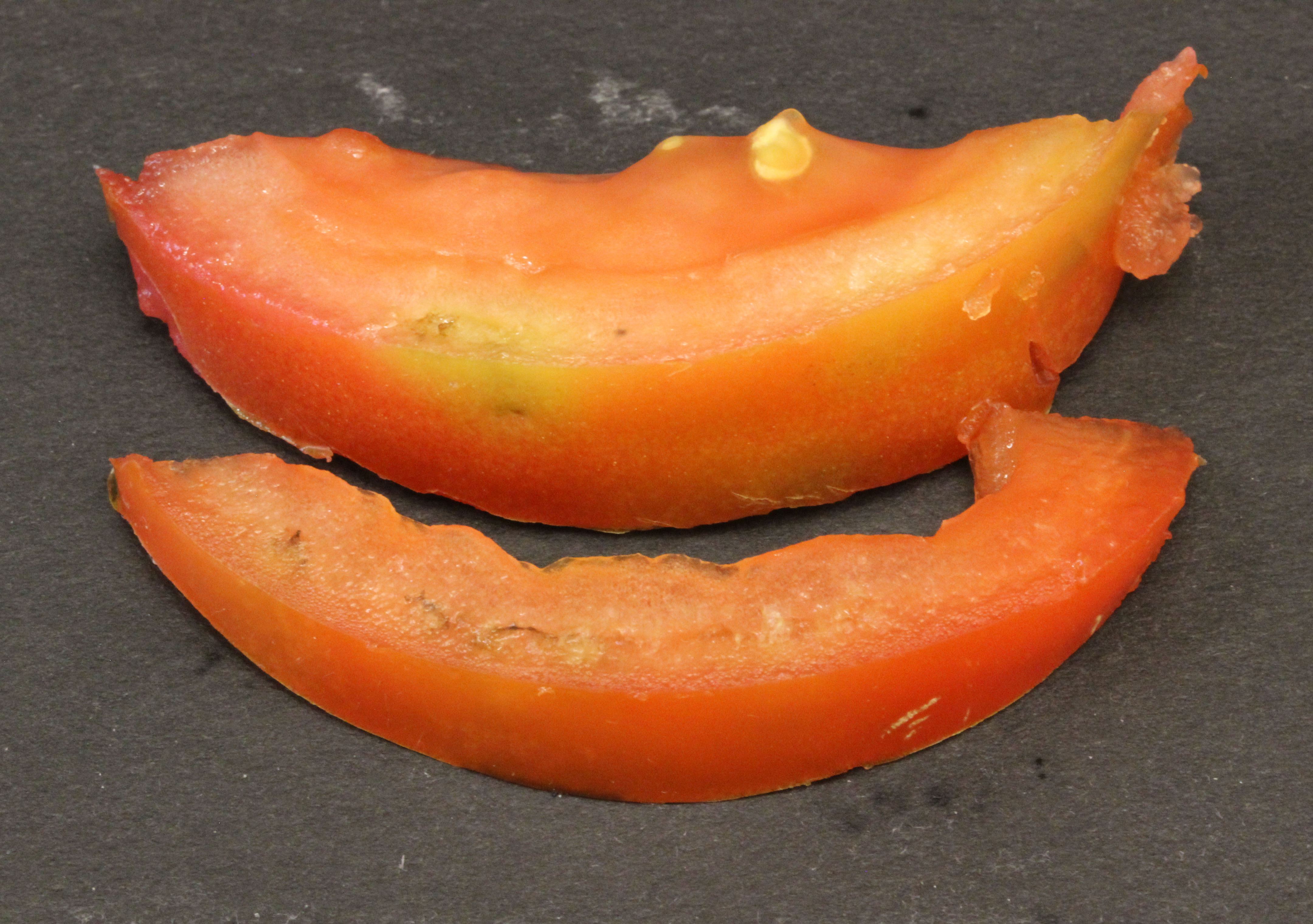 Internal necrosis of blotchy fruit